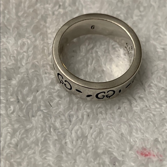Gucci Ghost Silver Engraved Ring with GG Logo 5mm - Picture 3 of 8